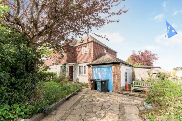 Shrub Lane, Burwash, TN19, photo 1