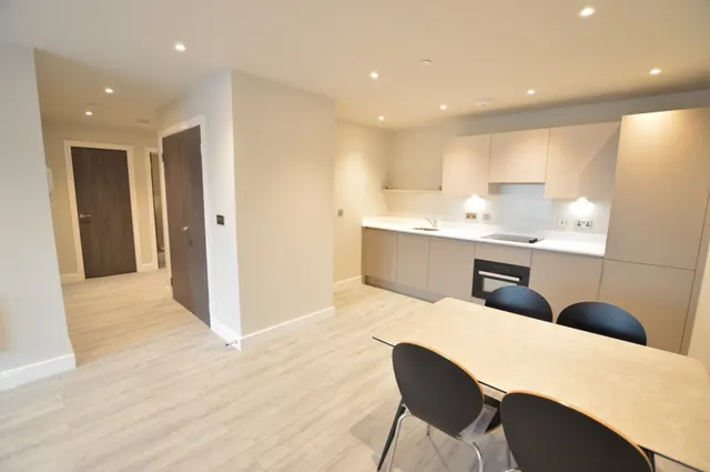 Petersfield Ave, Slough, SL2, photo 3