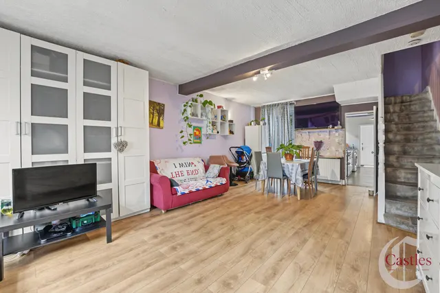 Croyland Road, London, N9, photo 3