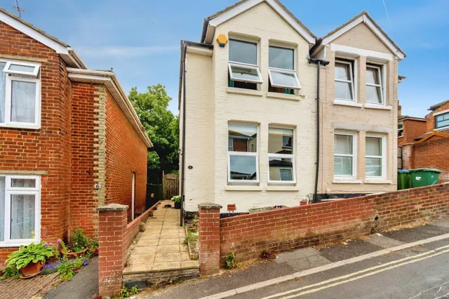 Lake Road, Southampton, photo 1