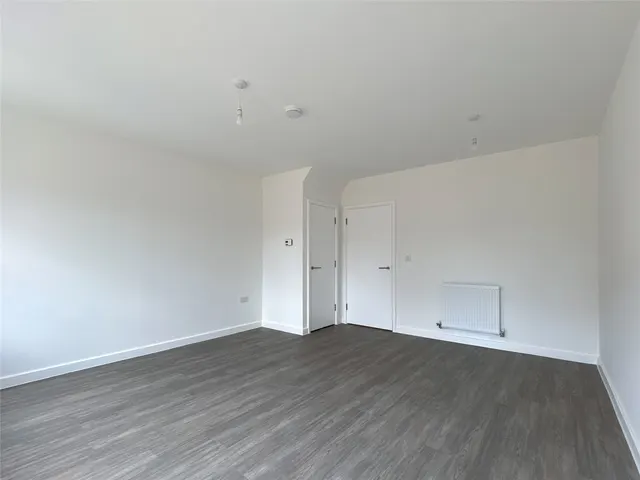Photo 3 — Spinner Avenue, Cranleigh, Surrey, GU6 8ZD