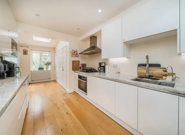 Hill Crescent, Surbiton, KT5, photo 3