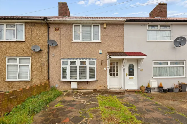 Westfield Road, Dagenham, RM9, photo 1