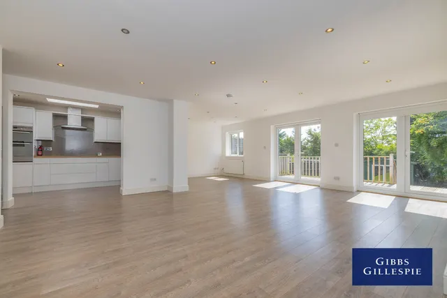 Potter Street, Northwood Fees Apply, HA6, photo 2
