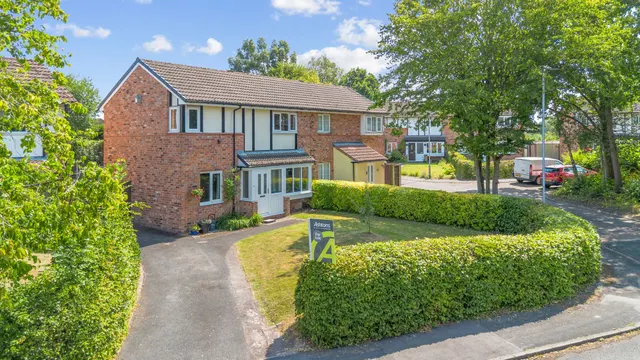 Darnaway Close, Birchwood, Warrington, WA3 6TR, photo 1