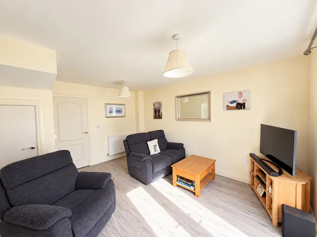 Shropshire Close, Walsall, WS2, photo 3