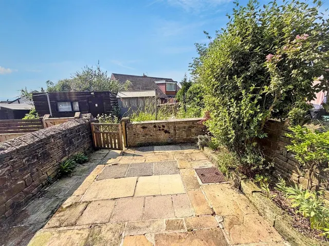 Photo 2 — Daisy Hill, Silsden, BD20 0HN