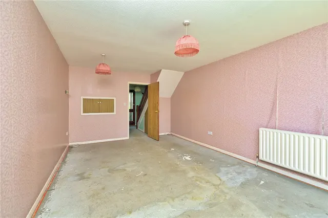 Photo 3 — Wellesley Close, Ash Vale, Guildford, Surrey, GU12 5SW