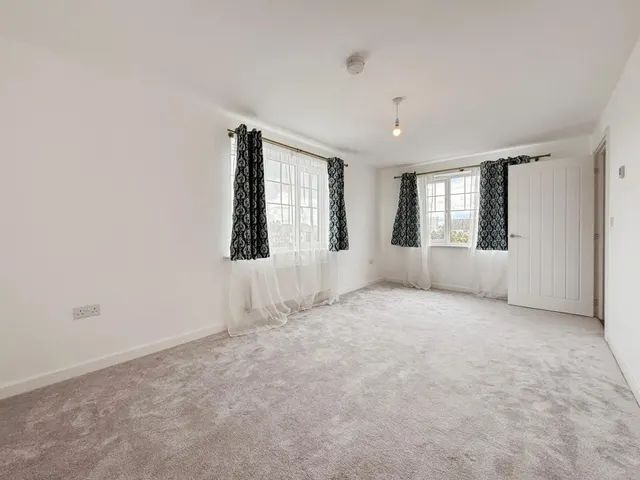 John Williams Close, Priorslee, TF2, photo 3