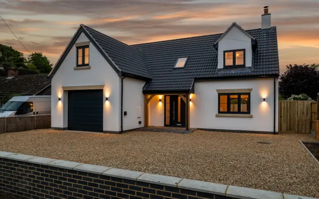 Orchard Lane, Harrold, Bedford, photo 1