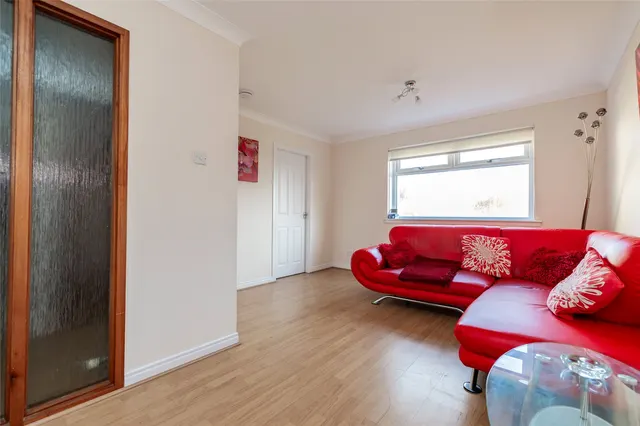Jesmond Square South, Bridge of Don, AB22, photo 3