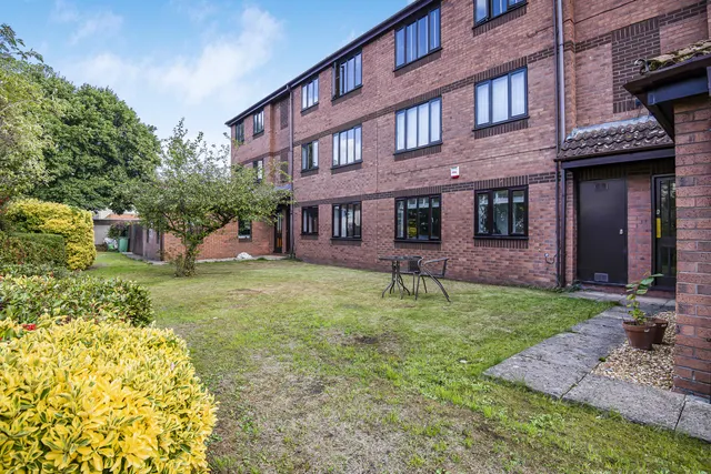Beechmount Grove, Hengrove, BS14, photo 2
