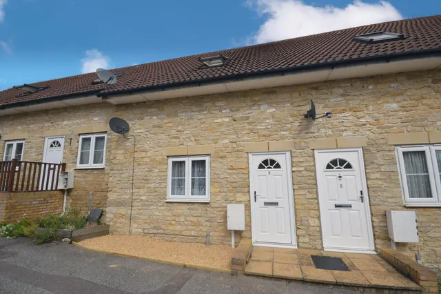Palace Gate WELLINGBOROUGH, NN9, photo 1