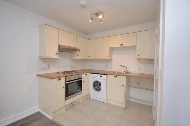 Palace Gate WELLINGBOROUGH, NN9, photo 3