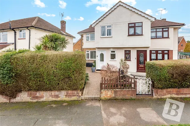 Longfield Road, Wickford, SS11, photo 1