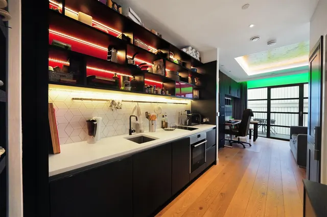 Lyell Street, London City Island, E14, photo 2