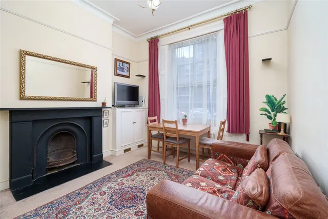 2 bedroom flat — Tachbrook Street,, Chelsea, London, SW1V