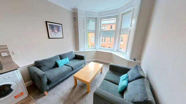 Garrioch Road, North Kelvinside, G20, photo 2