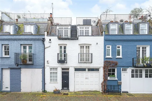 Photo 2 — St. Lukes Mews, Notting Hill, London, W11