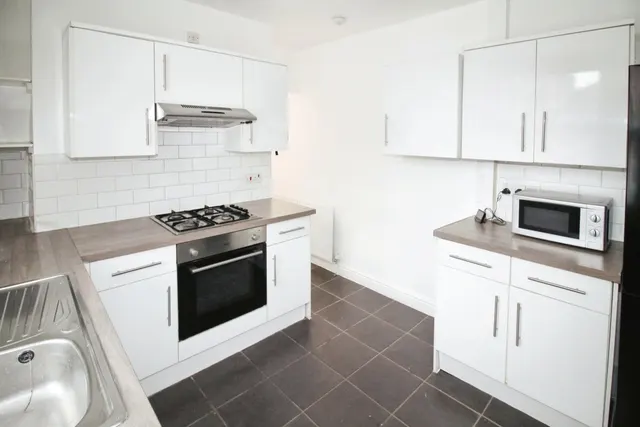 Cardigan Road, Hyde Park, LS6, photo 3