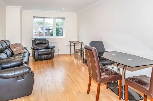 Photo 3 — Albany Court Albany Place, Egham, Surrey, TW20