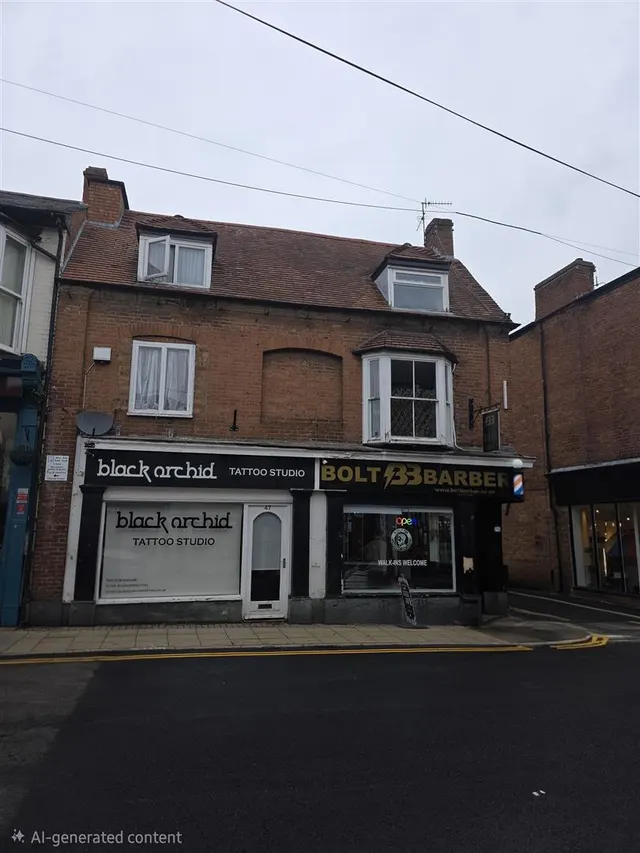 Photo 2 — Smith Street, Warwick