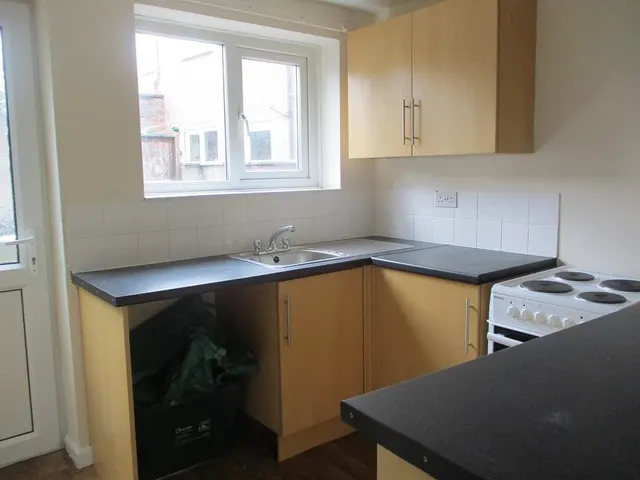 Blencowe Street, Denton Holme, CA2, photo 3