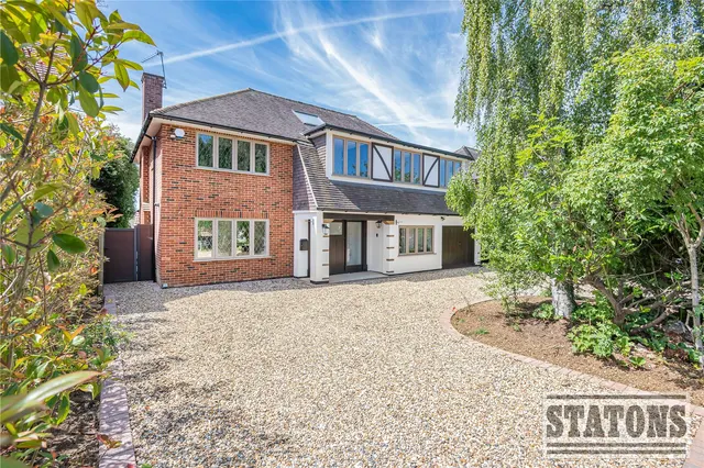 Westwood Close, Potters Bar, Hertfordshire, EN6 1LH, photo 1