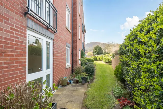 Howsell Road, Malvern, WR14, photo 1