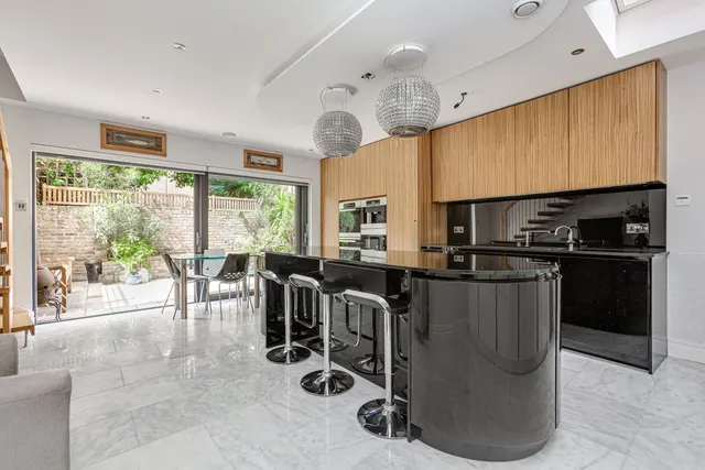 3 bedroom house, Anselm Road, Fulham, SW6