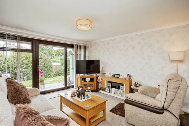 Burns Road, Loughborough, LE11, photo 2
