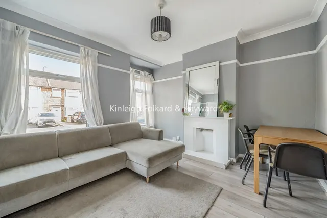 Braid Avenue, London, W3, photo 1