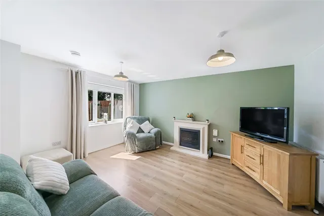 Photo 3 — Berryfield Crescent, Alva, Clackmannanshire, FK12