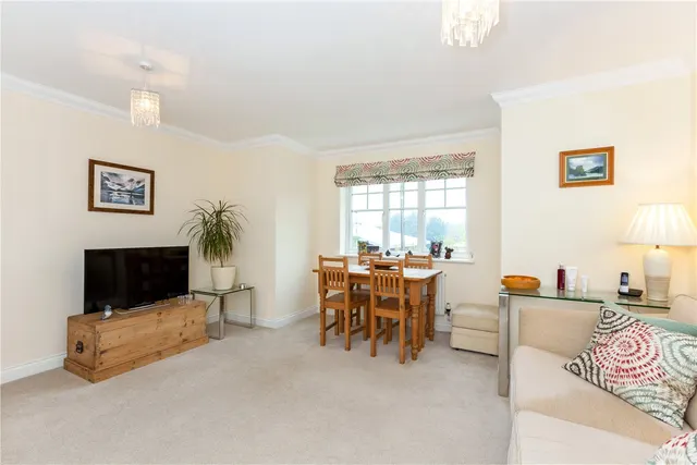Newtown Road, Newbury, RG14, photo 3