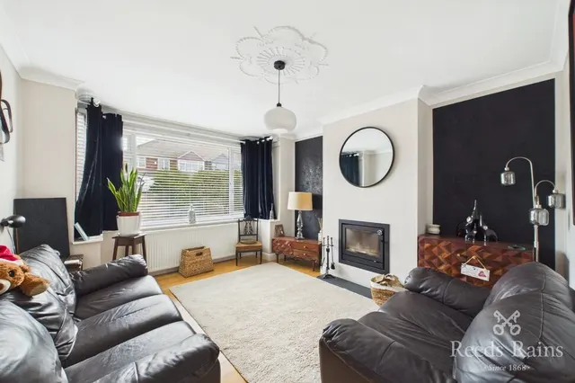 Photo 2 — Birchen Avenue, Ossett, West Yorkshire, WF5