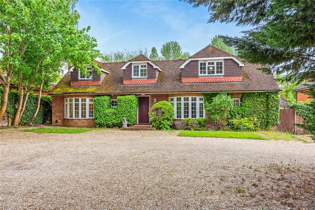 Andover Road, Newbury, RG14, photo 1