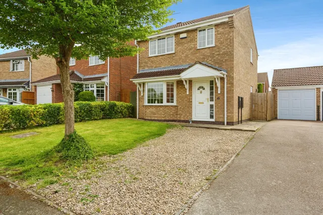 Camellia Close, Narborough, Leicester, photo 1