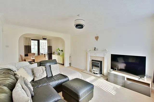 Heathfield Avenue, Branston, photo 3