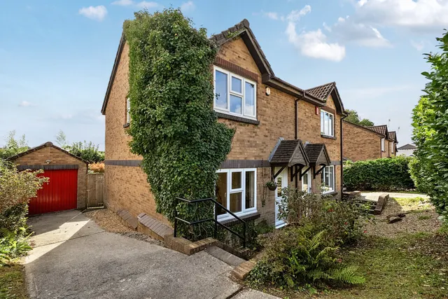 Down Road, Plympton, PL7