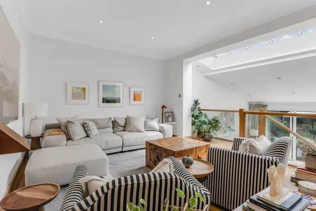 Photo 2 — Springfield Road, St John's Wood, London, NW8 0QJ