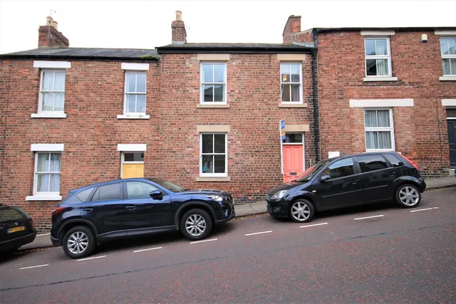 West Terrace, Durham, DH1, photo 1