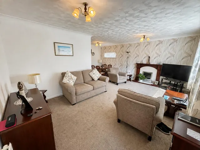 Photo 3 — Stanley Road, Radcliffe, M26 4HG