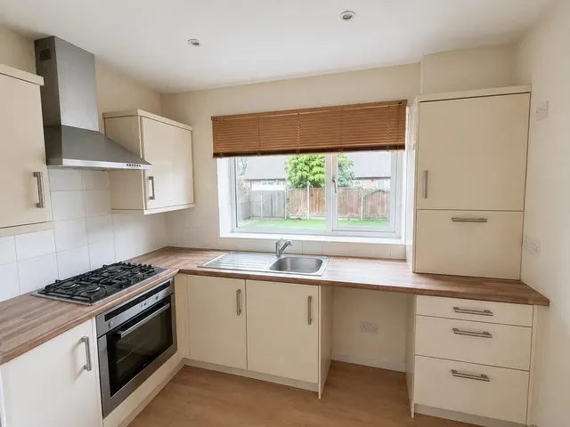 Photo 3 — Letcombe Road, Clifton NG11