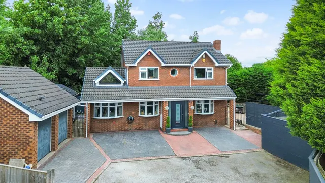 Bankhall Close, 7 Bankhall Close, Wigan, Hindley Green, WN2 4UA, photo 1