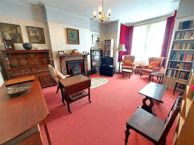 Blenheim Road, Minehead, TA24, photo 2