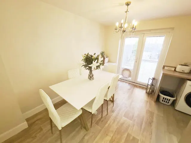 Byron Terrace, Failsworth, M35, photo 3