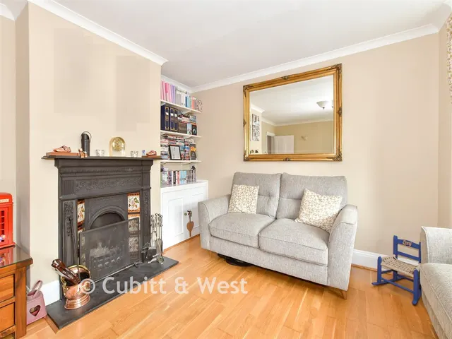 Haywards Heath Road, Balcombe, RH17, photo 3