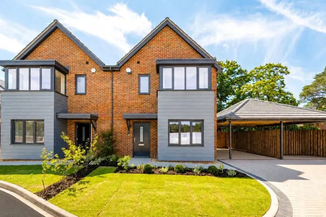 Poppy Lane, Deepcut, GU16, photo 1