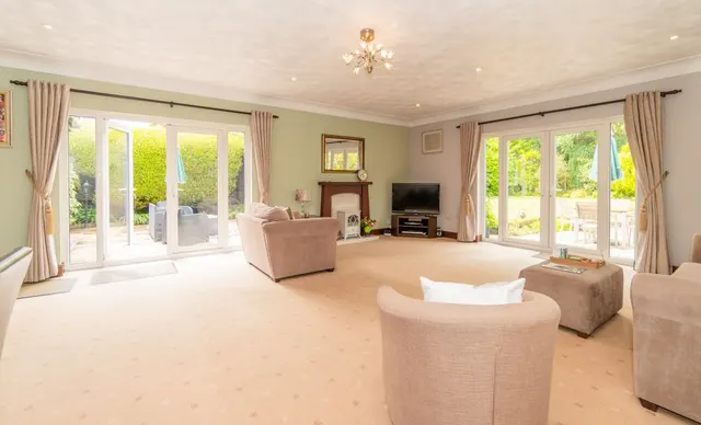 Prescot Road, Aughton, L39, photo 2
