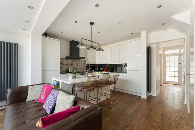 Romford, RM6, photo 3